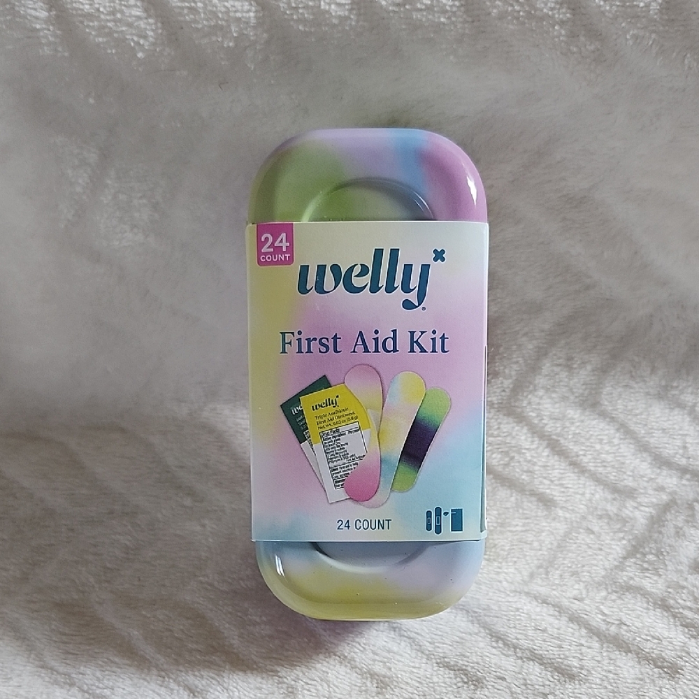 Welly First Aid Kit with Colorful Case